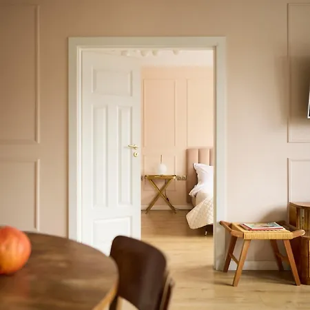 Polka - Bright 2-bed Near Agh By Fragola