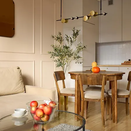 Polka - Bright 2-bed Near Agh By Fragola דירה קרקוב