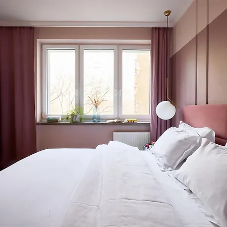 Polka - Bright 2-bed Near Agh By Fragola
